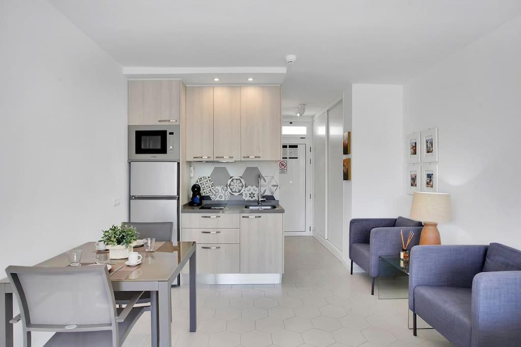 Alexander Apartment Playa De Las Americas المظهر الخارجي الصورة