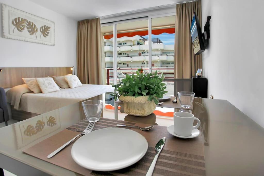 Alexander Apartment Playa De Las Americas المظهر الخارجي الصورة